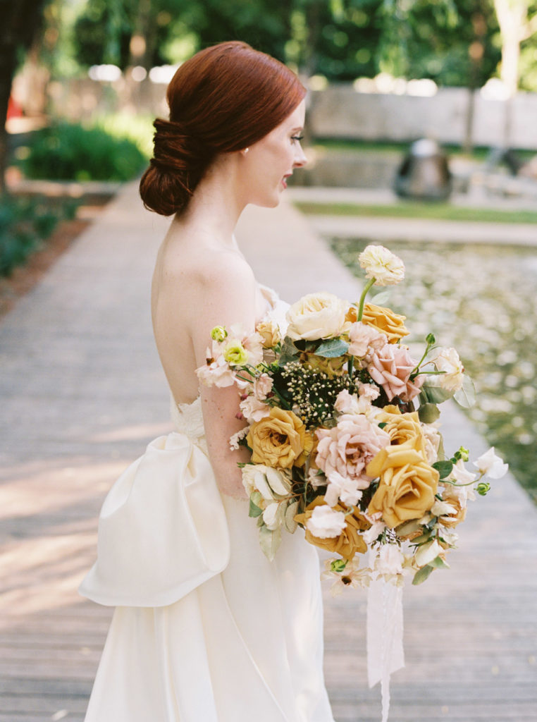 Bride at Nasher wearing Sareh Nouri