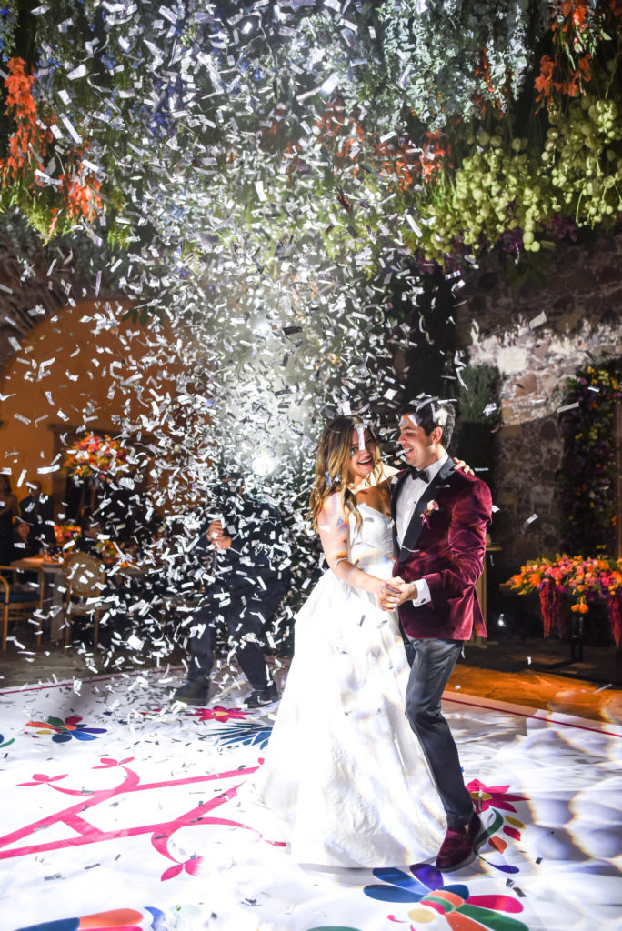 confetti first dance at a wedding