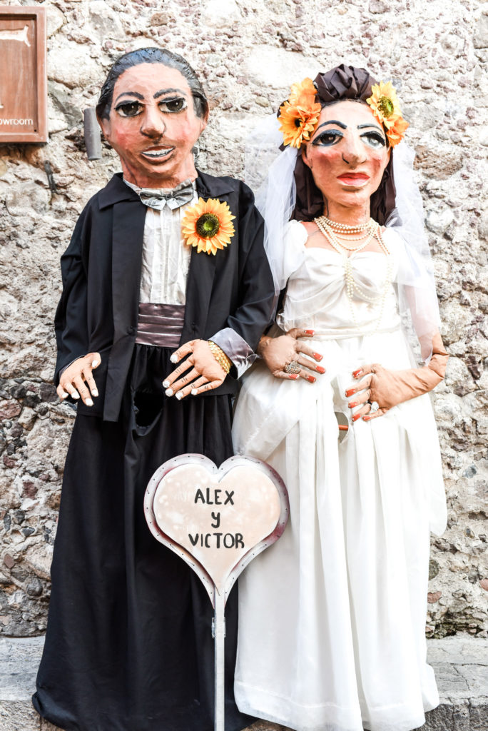 callejonada wedding parade in san Miguel