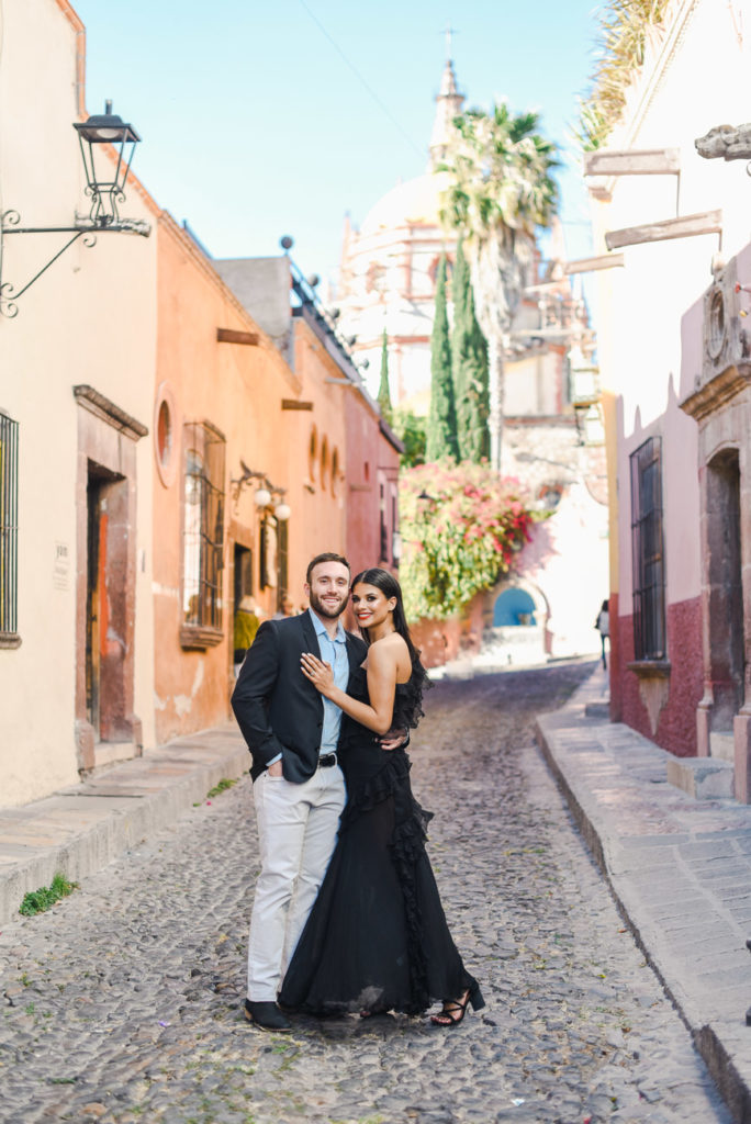 San Miguel de Allende engagement photo