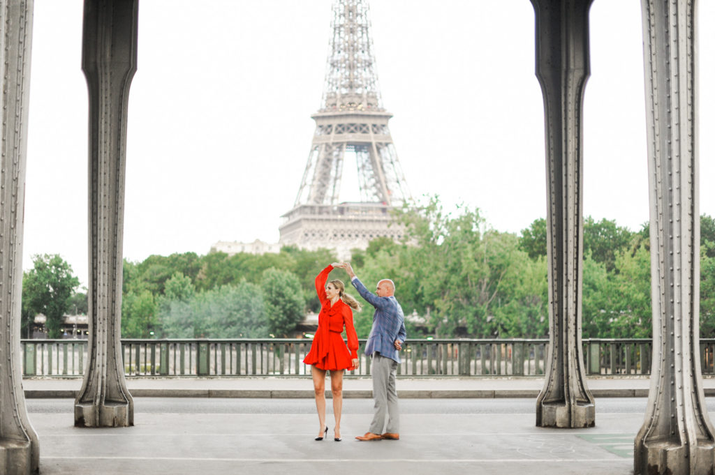 Eiffel tower film photographer